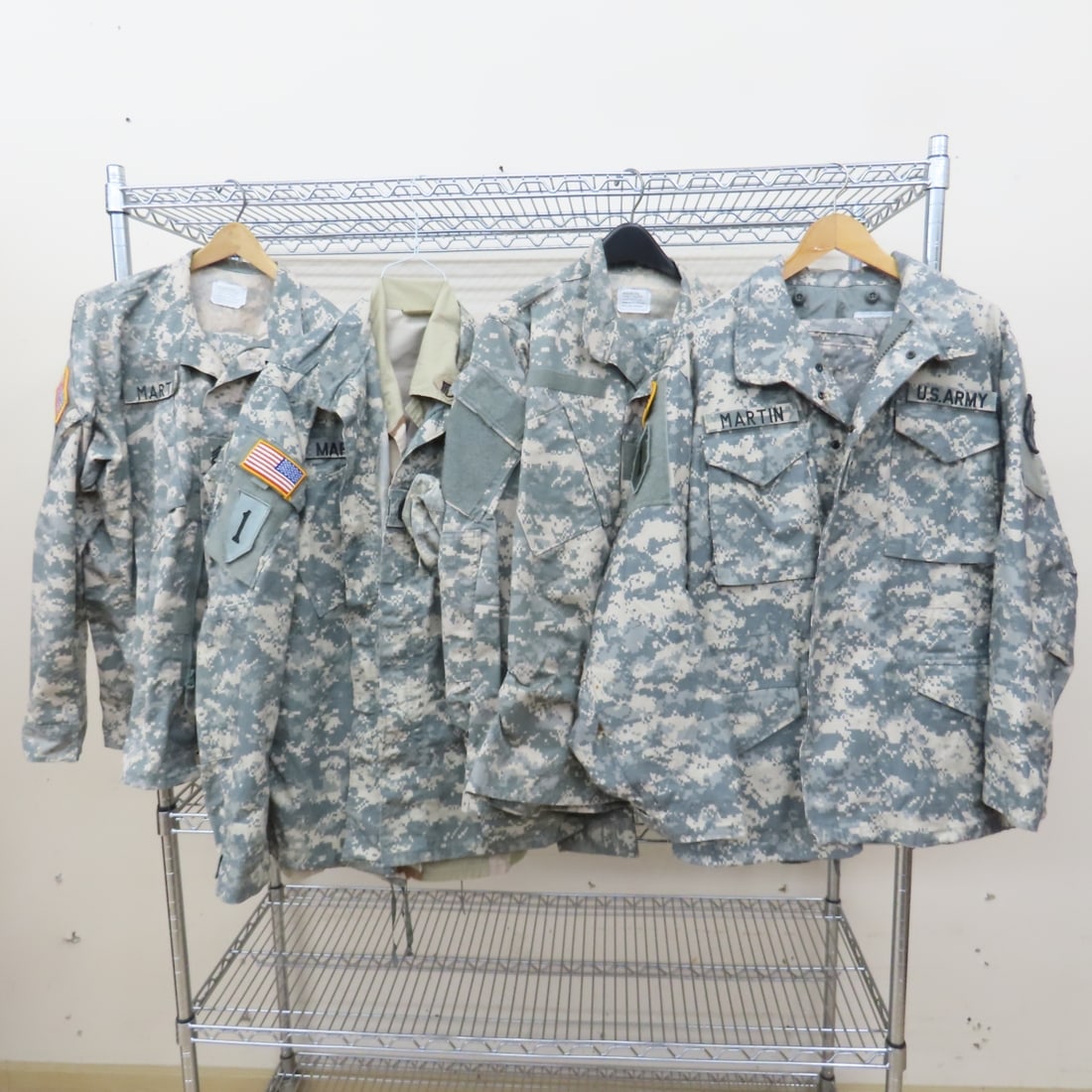 4 US Army ACU Jackets & Trousers UCP Camo: 4 US Army ACU Jackets & Trousers UCP Camo - Jackets: 1 Large-Regular Height 67-71" Chest: 41-45", 3 Medium-Long 71-75" Height, 37-41" Chest. Trousers: 3pr Medium-Long Inseam 32-35", Waist 31-35", 1pr