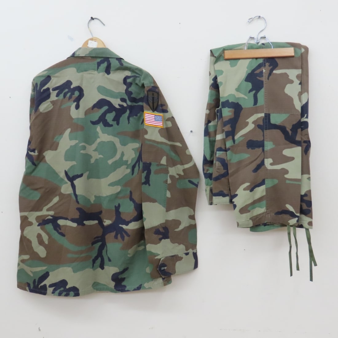 5 M/S US Army Woodland Camo BDU Jackets, Trousers - 18