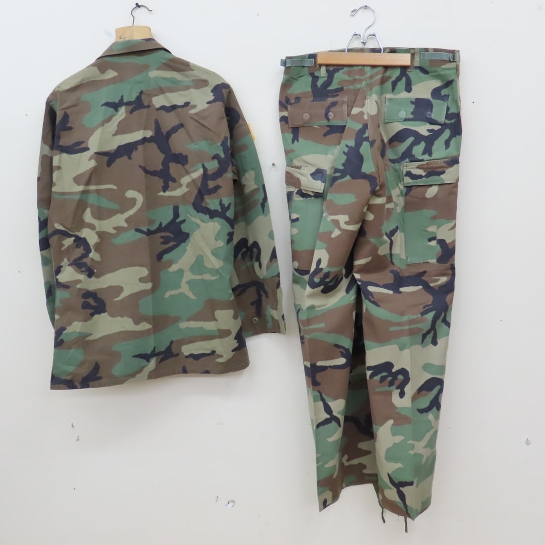 5 M/S US Army Woodland Camo BDU Jackets, Trousers - 3