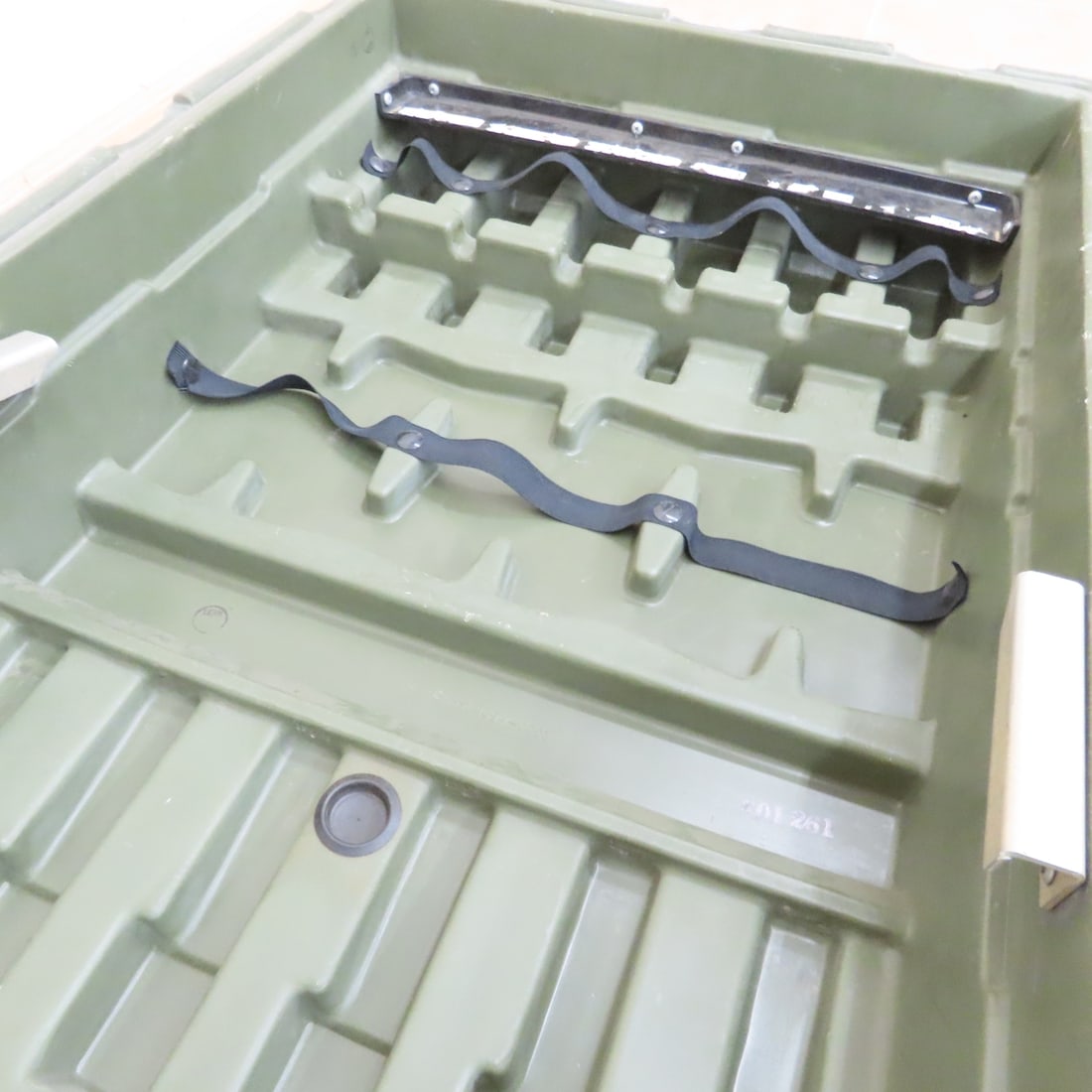 US Military Pelican Hardigg 12 Rifle Hard Case - 10