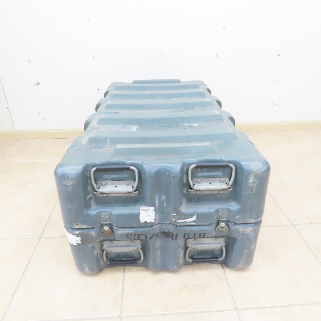 US Military Pelican Hardigg 12 Rifle Hard Case - 14