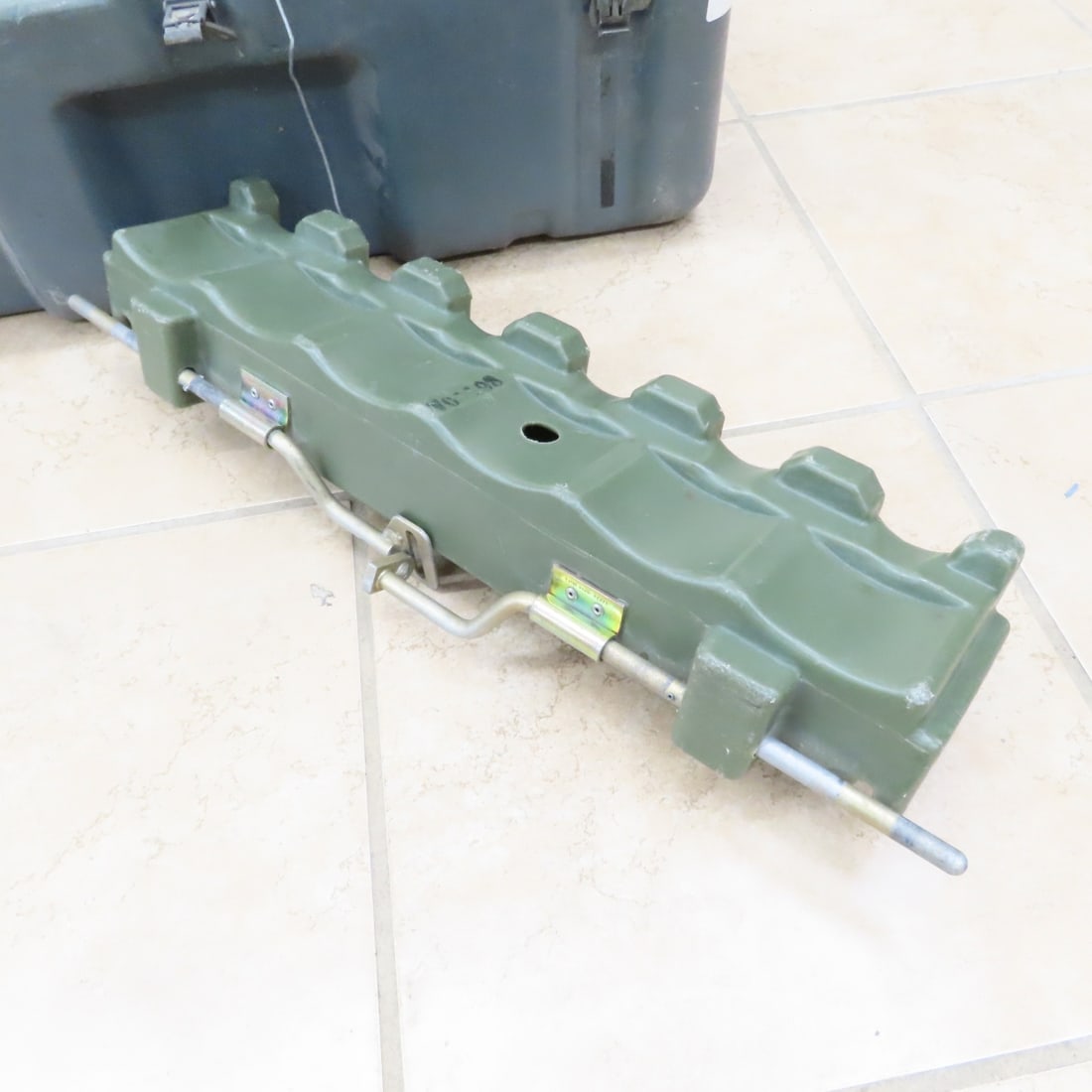 US Military Pelican Hardigg 12 Rifle Hard Case - 8