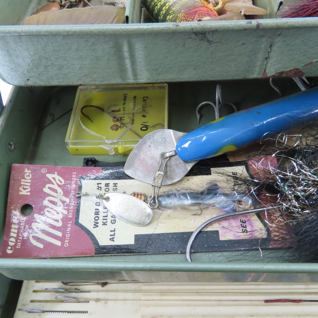 My Buddy Metal Tackle Box with lures & Gear - 4