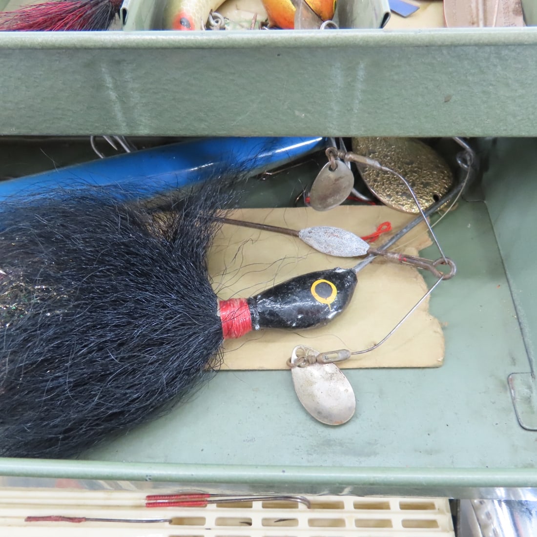 My Buddy Metal Tackle Box with lures & Gear - 5