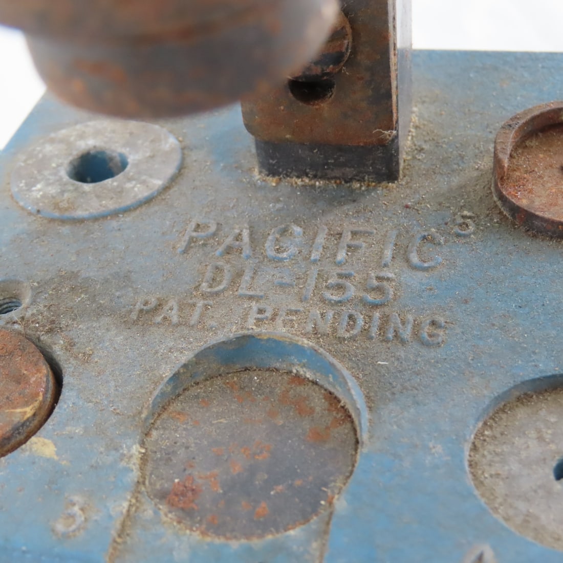Pacific DL-155 Shotshell Reloading Press - 11