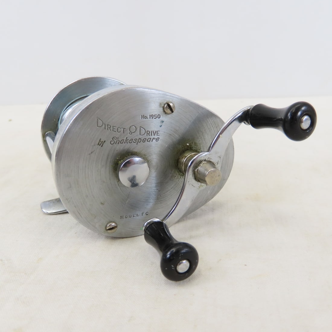 9 Vintage Shakespeare Baitcasting Reels - 12