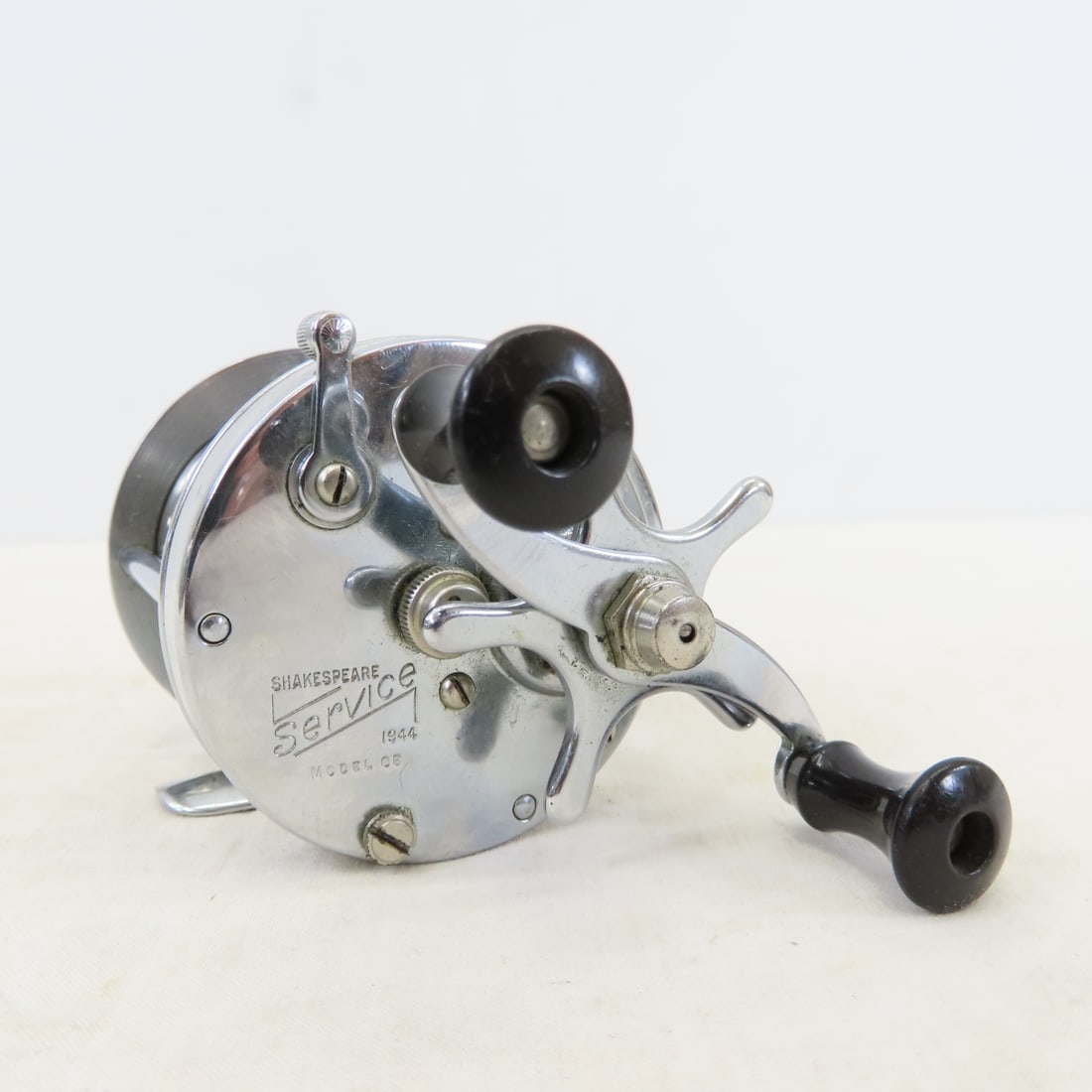 9 Vintage Shakespeare Baitcasting Reels - 16