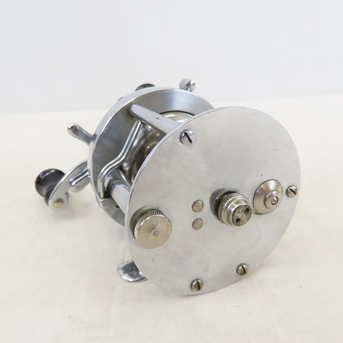 9 Vintage Shakespeare Baitcasting Reels - 17