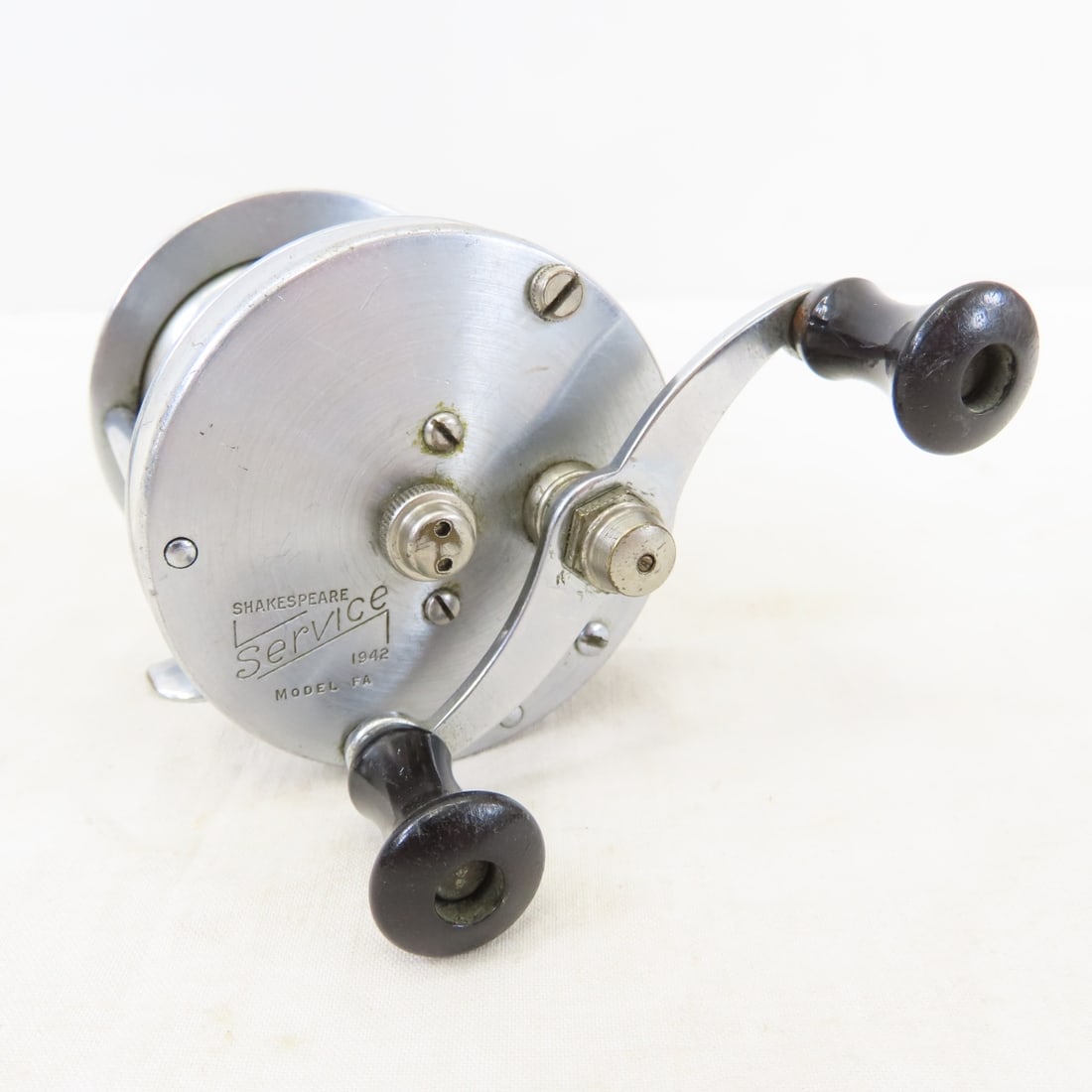 9 Vintage Shakespeare Baitcasting Reels - 8