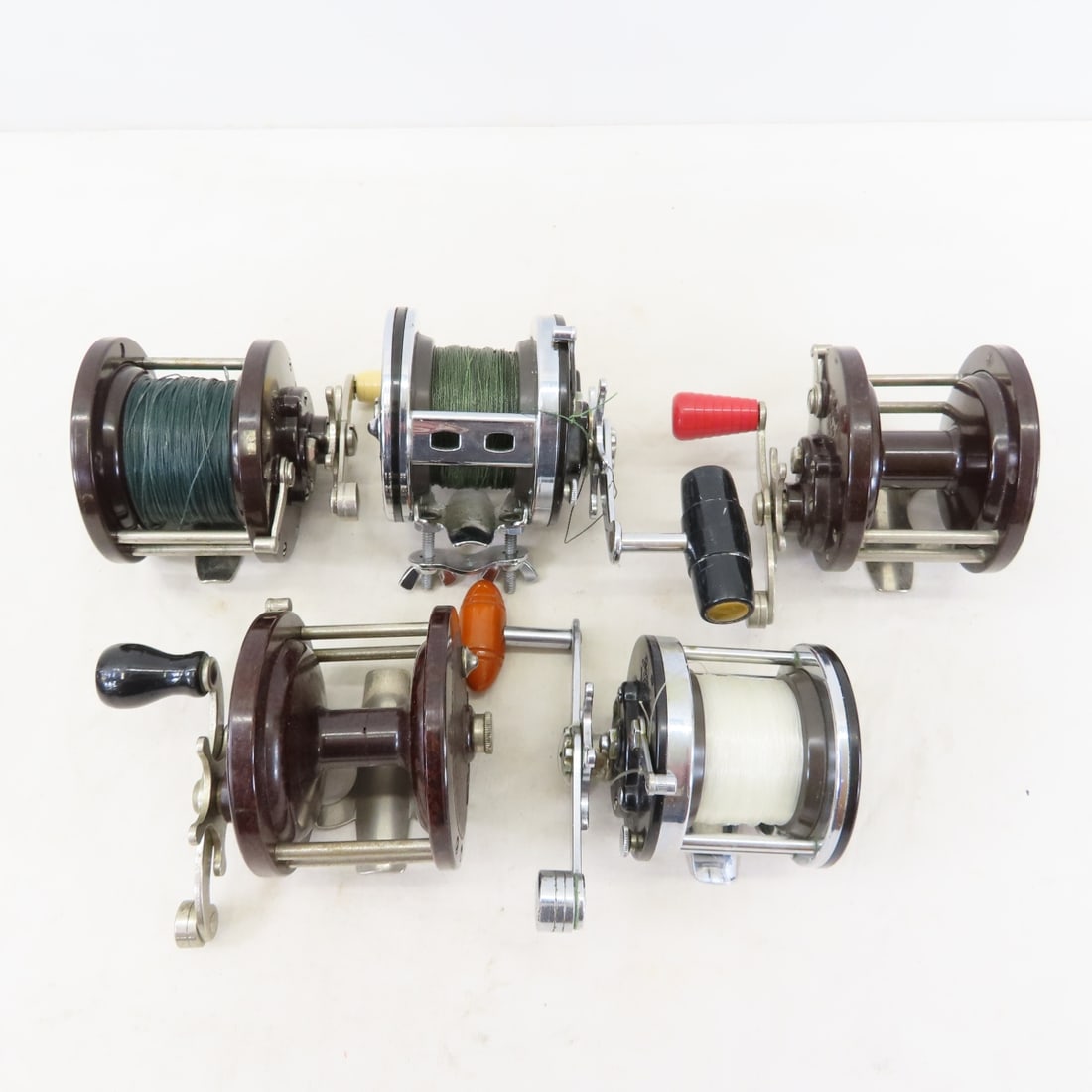 7 Vintage Penn Baitcasting Reels, Jigmaster - 16