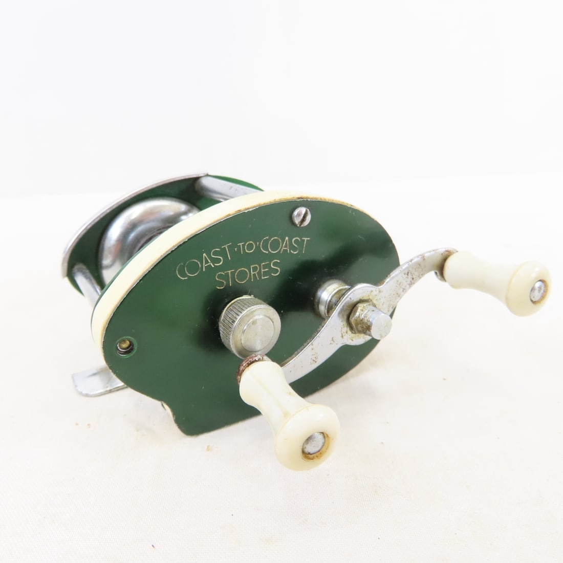 18 Vintage Baitcasting Reels, JA Coxe, Erie, Other - 15