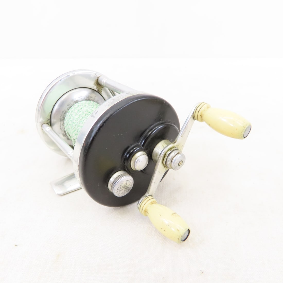 18 Vintage Baitcasting Reels, JA Coxe, Erie, Other - 2
