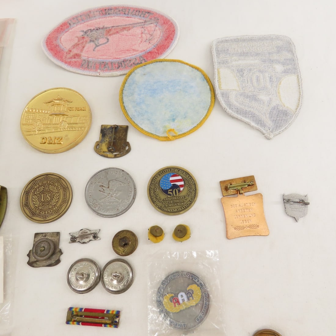 Mixed Vintage & Modern US Military Insignia & More - 8