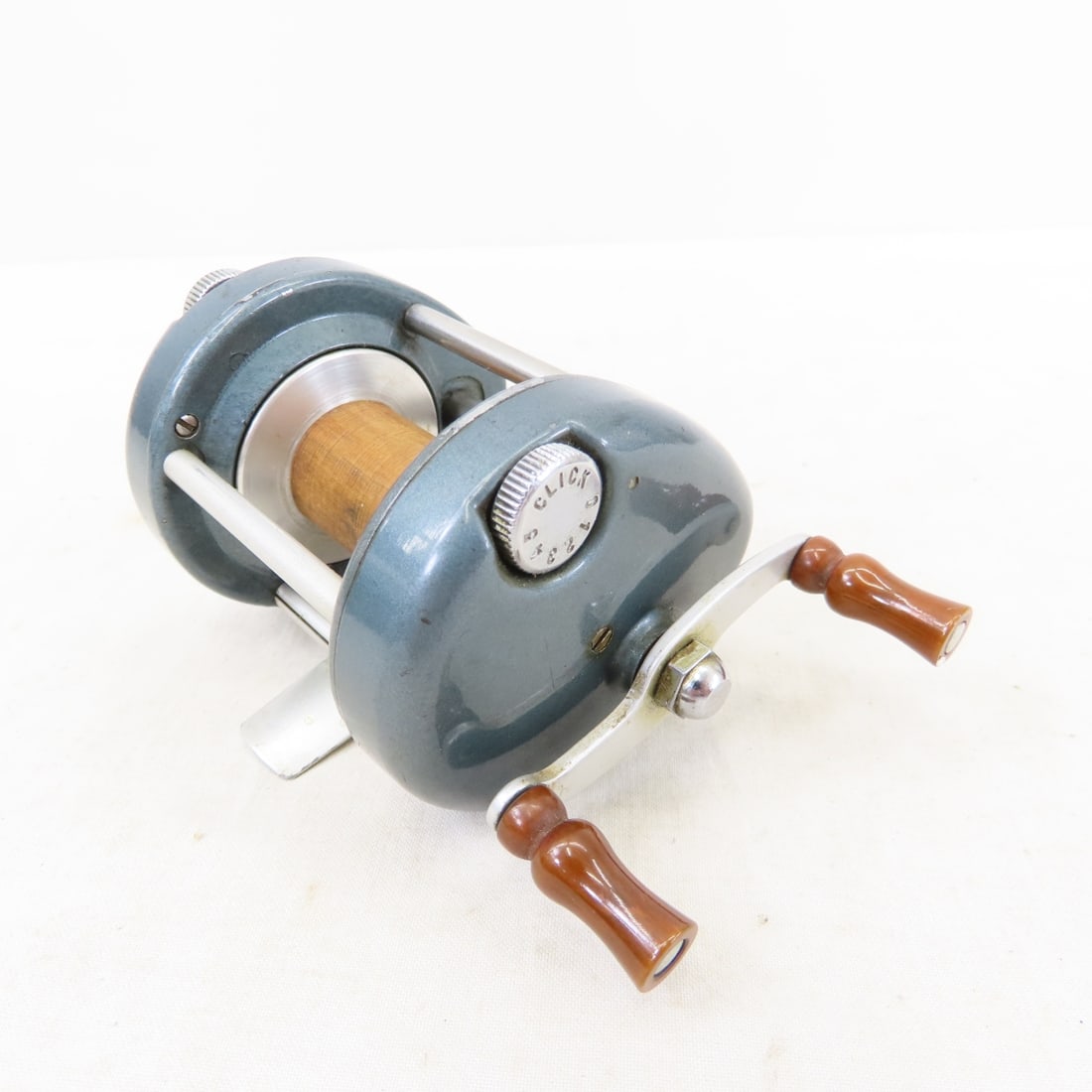 17 Vintage Baitcasting Reels, Four Bros, Samson - 6