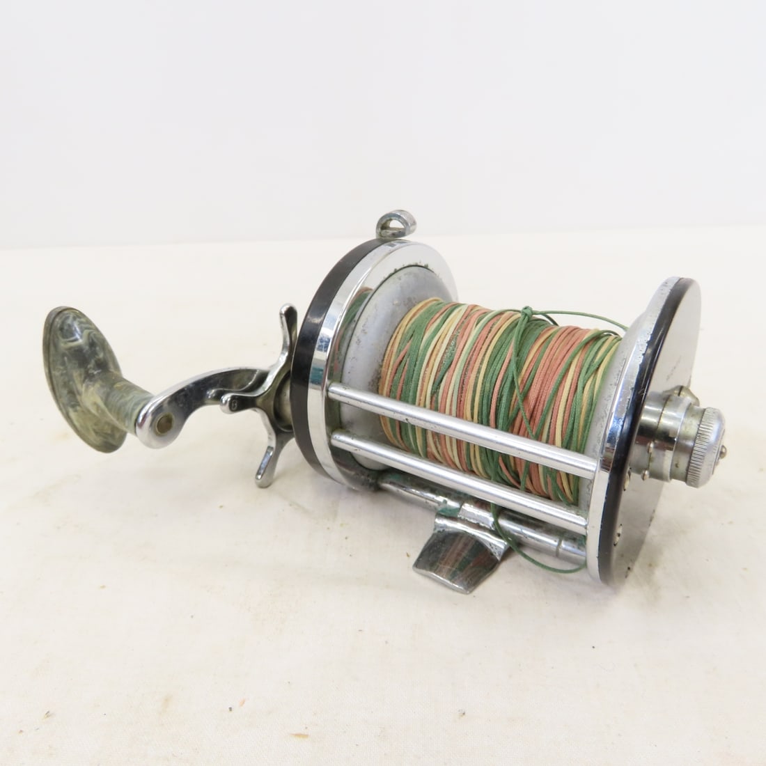 6 Vintage Saltwater Fishing Reels, Heddon, Garcia - 4