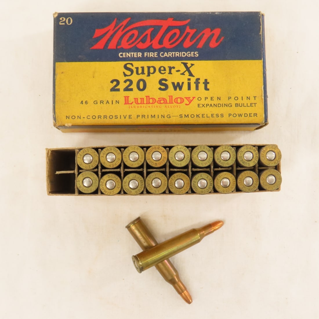 20 Rounds Vintage Western Super-X 220 Swift in box: 20 Rounds Vintage Western Super-X 220 Swift in box - 46 grain Lubaloy Open Point Expanding Bullet. LOT SIZE: 6x3x2" 1 LB All information and photos, which are part of the description) are intended to