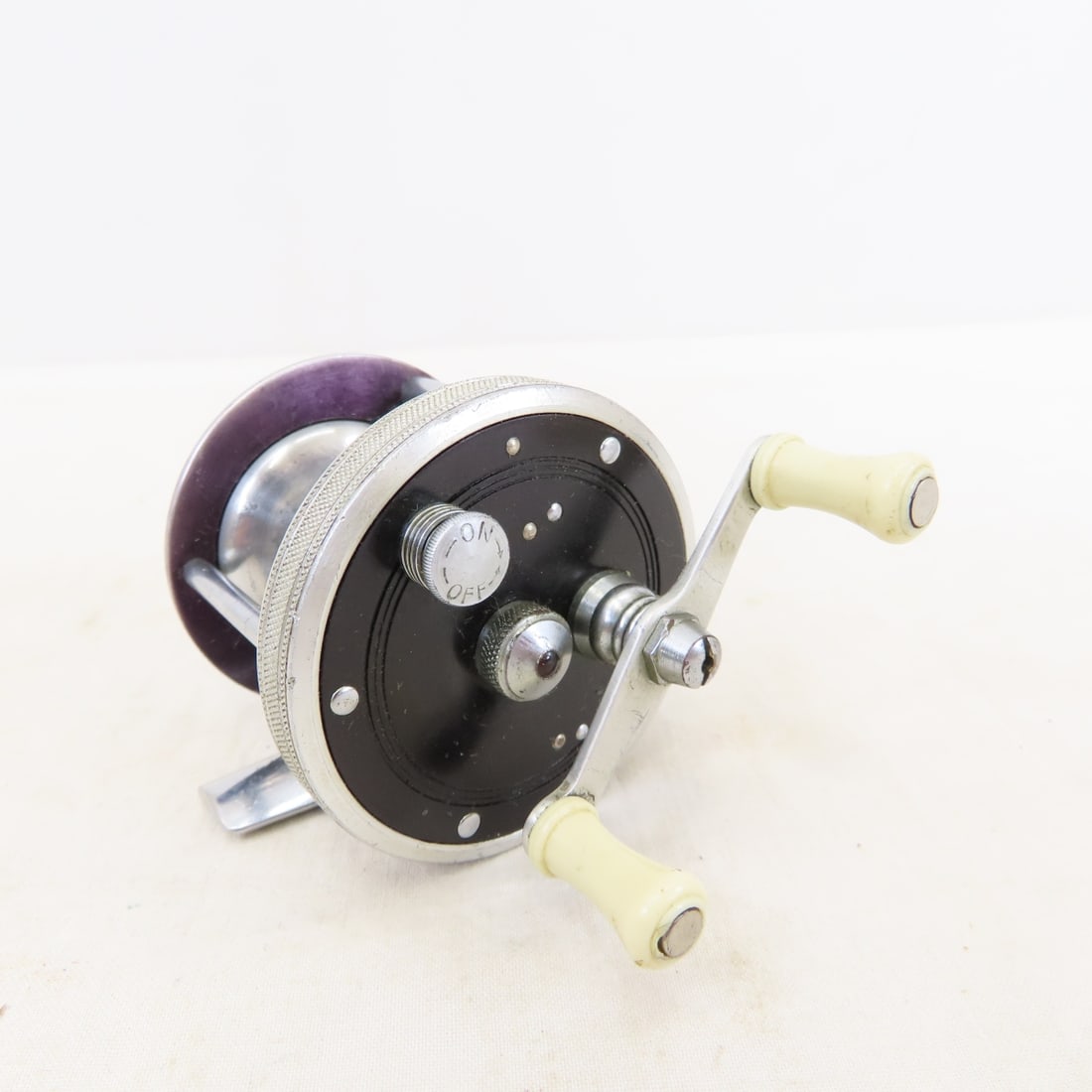 19 Vintage Baitcasting Reels, Shakespeare Pflueger - 19