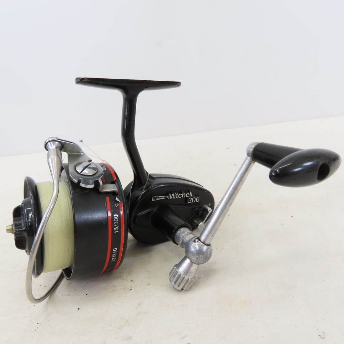 18 Vintage Open-Face Spinning Reels, Mitchell - 10