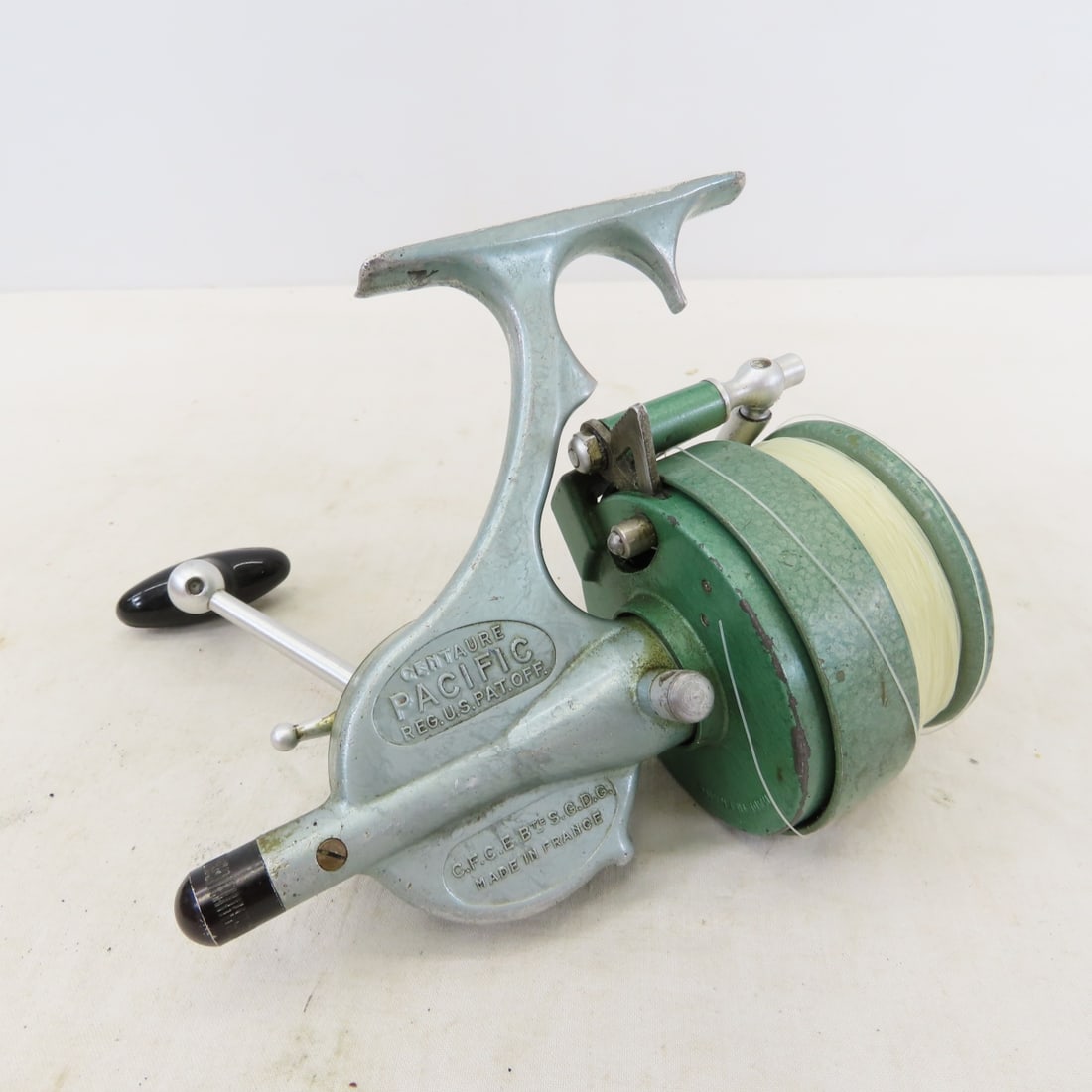 18 Vintage Open-Face Spinning Reels, Mitchell - 15