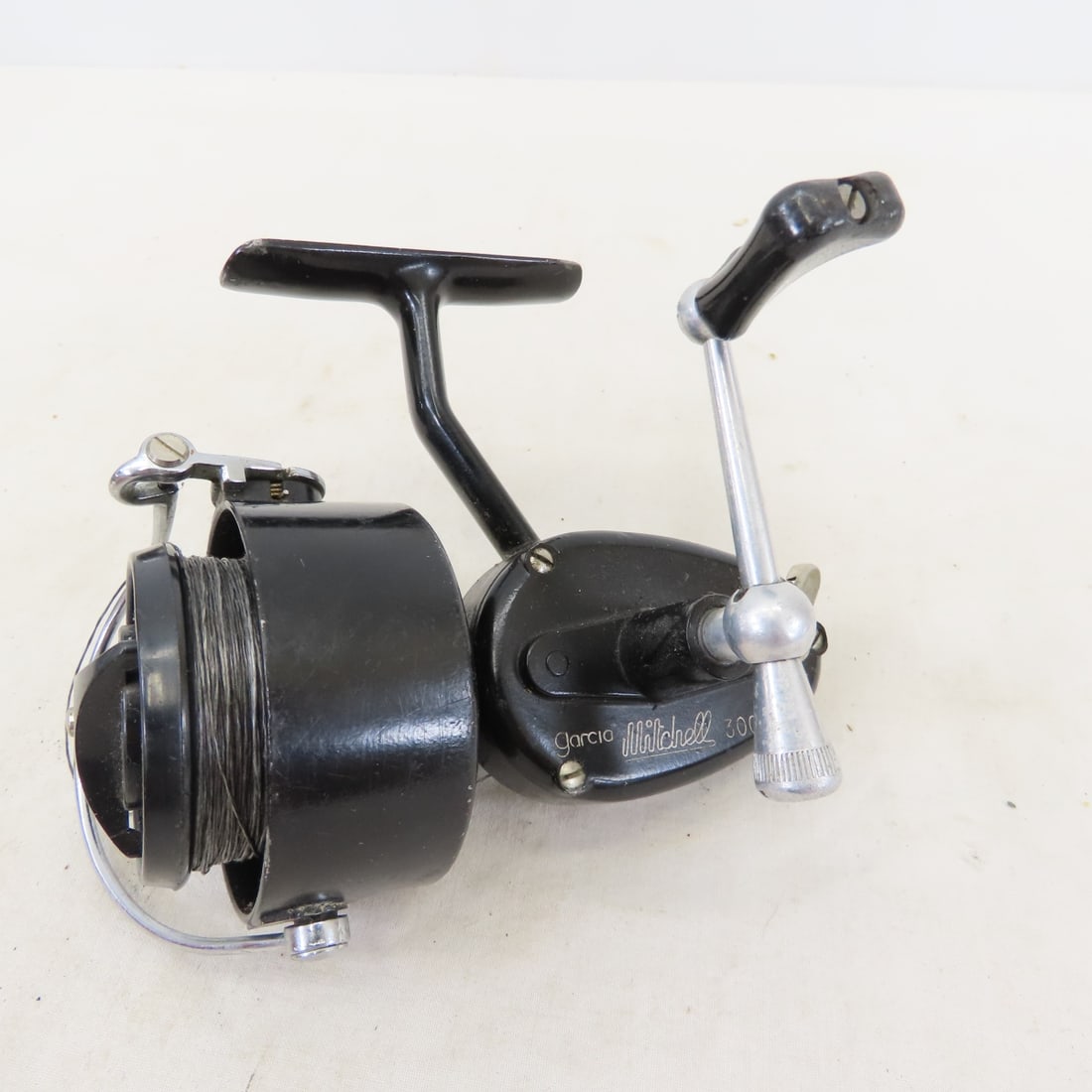 18 Vintage Open-Face Spinning Reels, Mitchell - 16