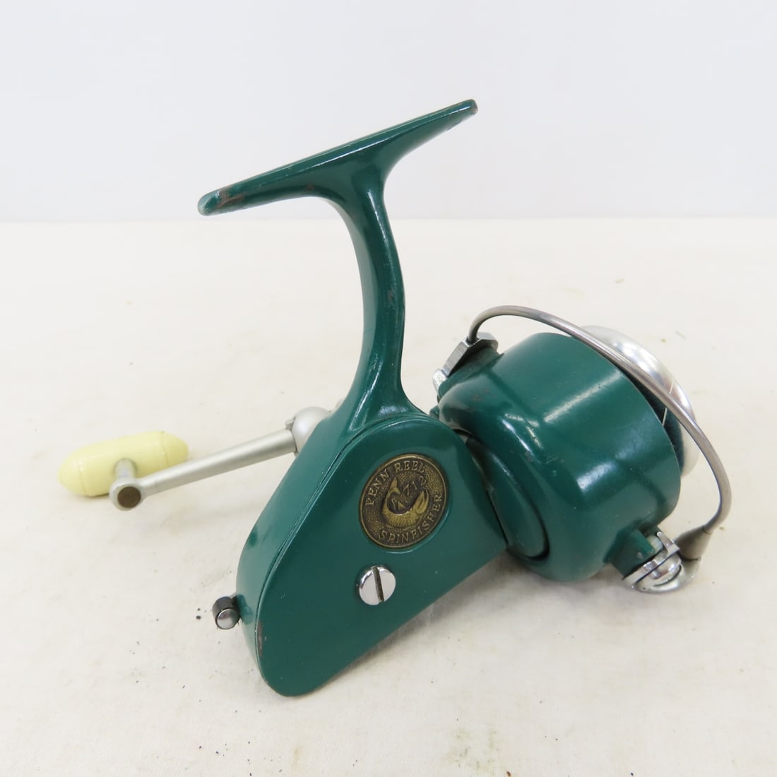 18 Vintage Open-Face Spinning Reels, Mitchell - 9