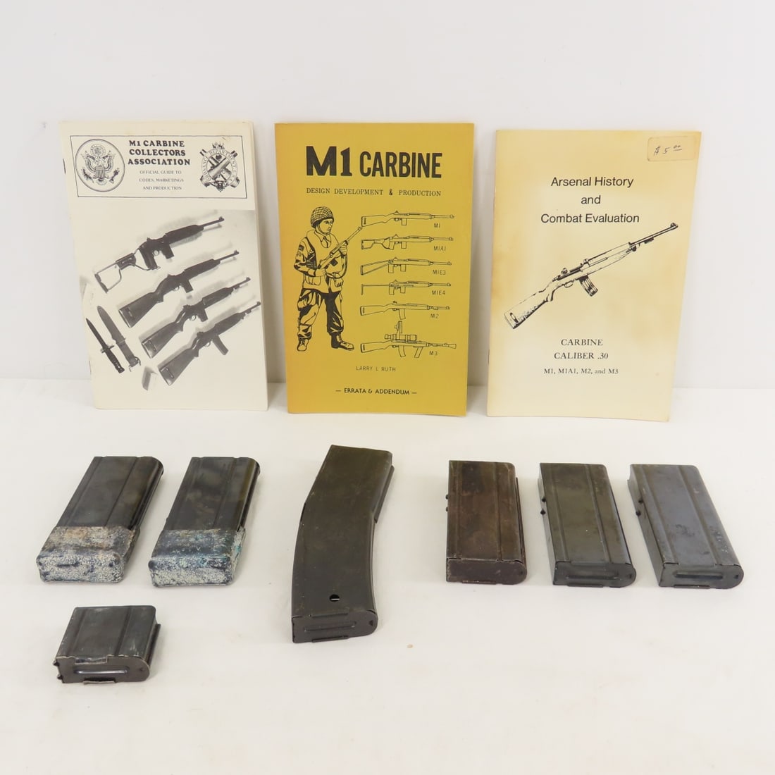 7 M1 Carbine Magazines & 3 Vintage Booklets: 7 M1 Carbine Magazines & 3 Vintage Booklets - LOT SIZE: 10x6x4" 2 LBS All information and photos, which are part of the description) are intended to be as accurate as possible, but errors are