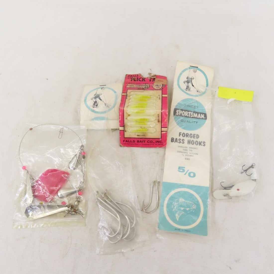 Vintage Fishing Lures, Line, Mepps, Rapala & More - 13