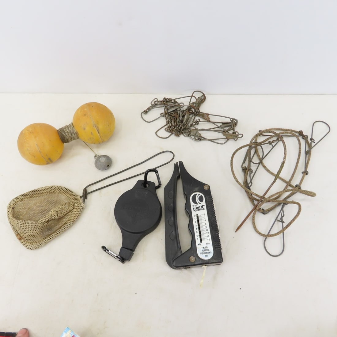 Vintage Fishing Lures, Line, Mepps, Rapala & More - 3
