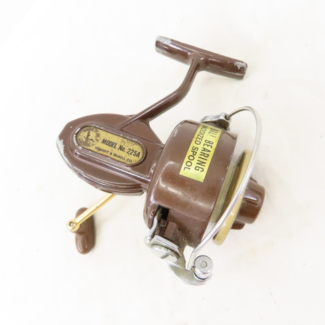 17 Vintage Open & Closed-Face Spinning Reels - 9
