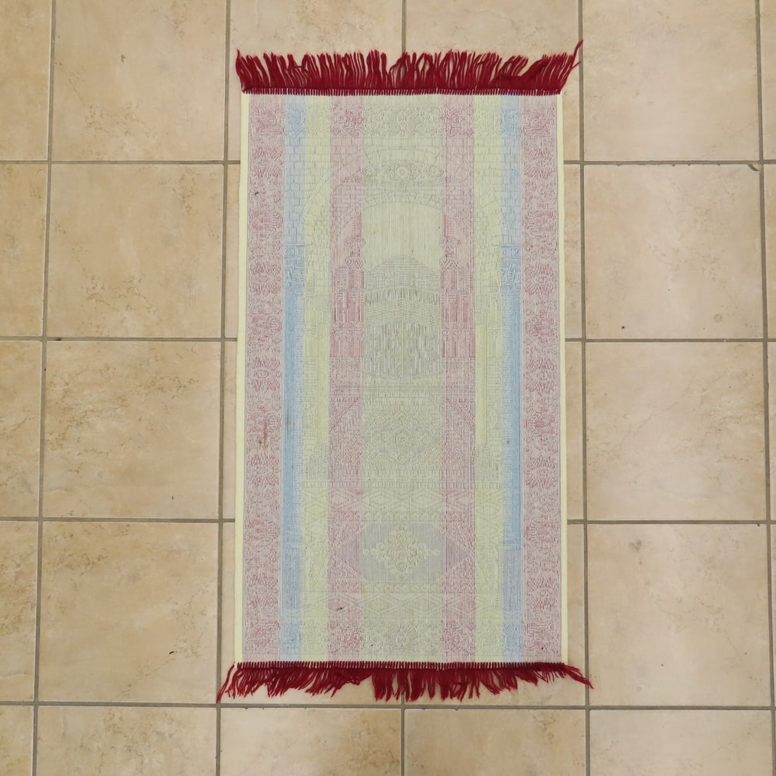 Prayer Rugs, Decorative Scrolls, Flags & More - 3