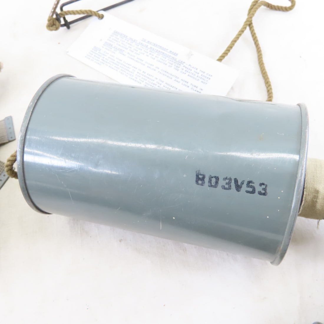 WWII US Lightweight Gas Mask, Filter & Bag - 8