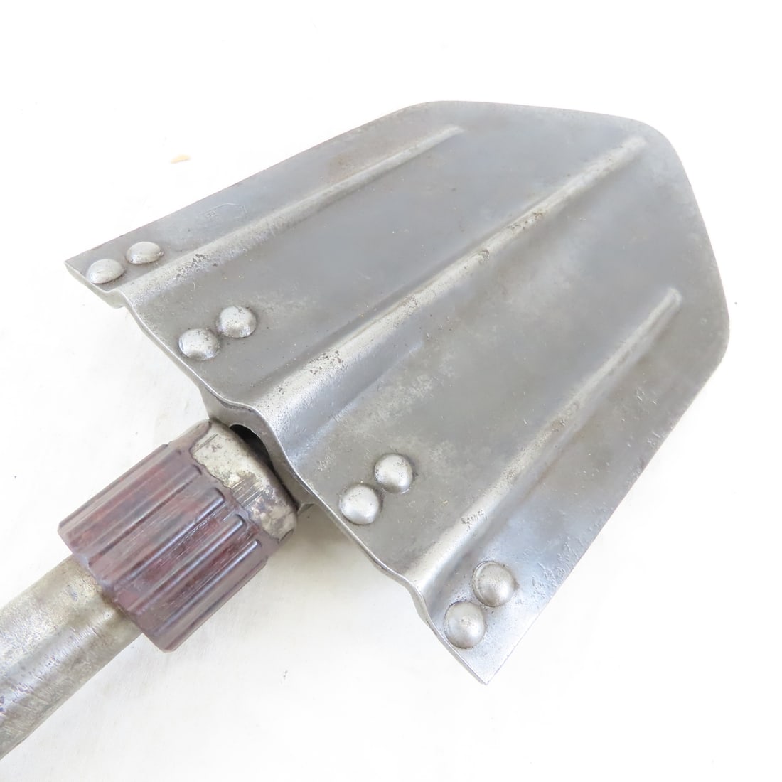 1939 German Folding Trench Shovel with Cover - 3