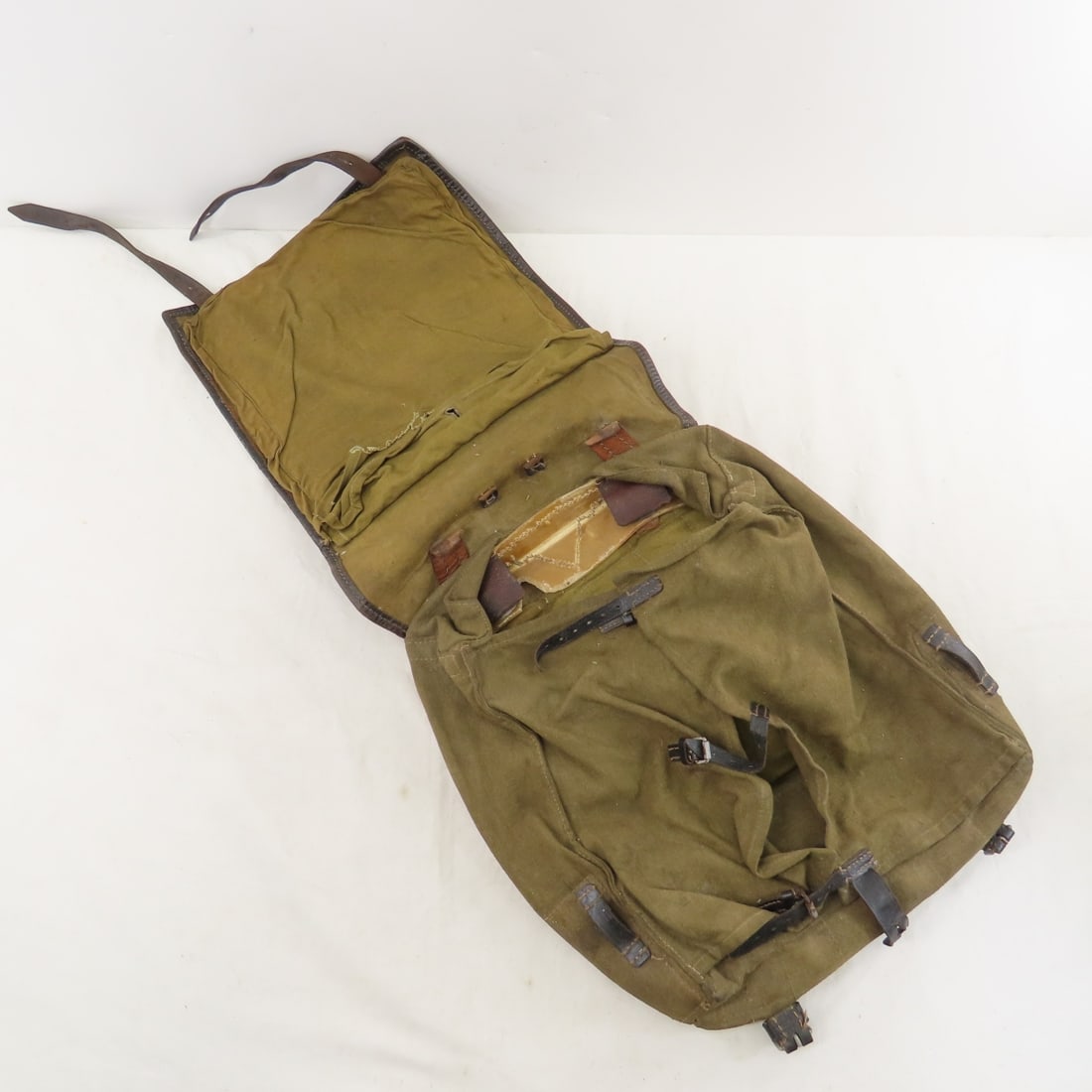 WWII German Tornister M39 Cowhide Backpack - 3