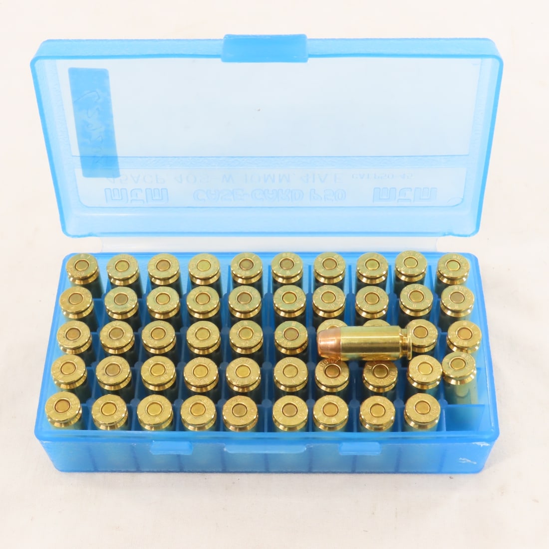50 Rounds Winchester 40 S&W Ammo in Plastic Case (1 of 3)