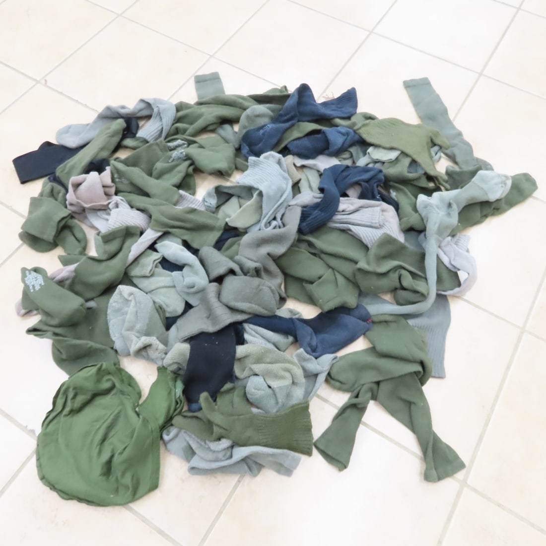 US Military Wool Socks, Thermal Drawers, Belts - 2