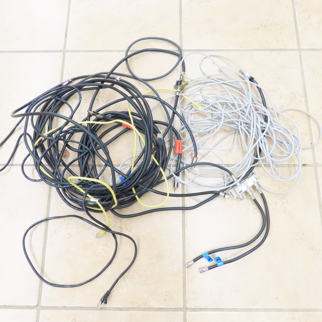 Vintage Cobra CB Radios, Antenna, Cords & Cables - 16