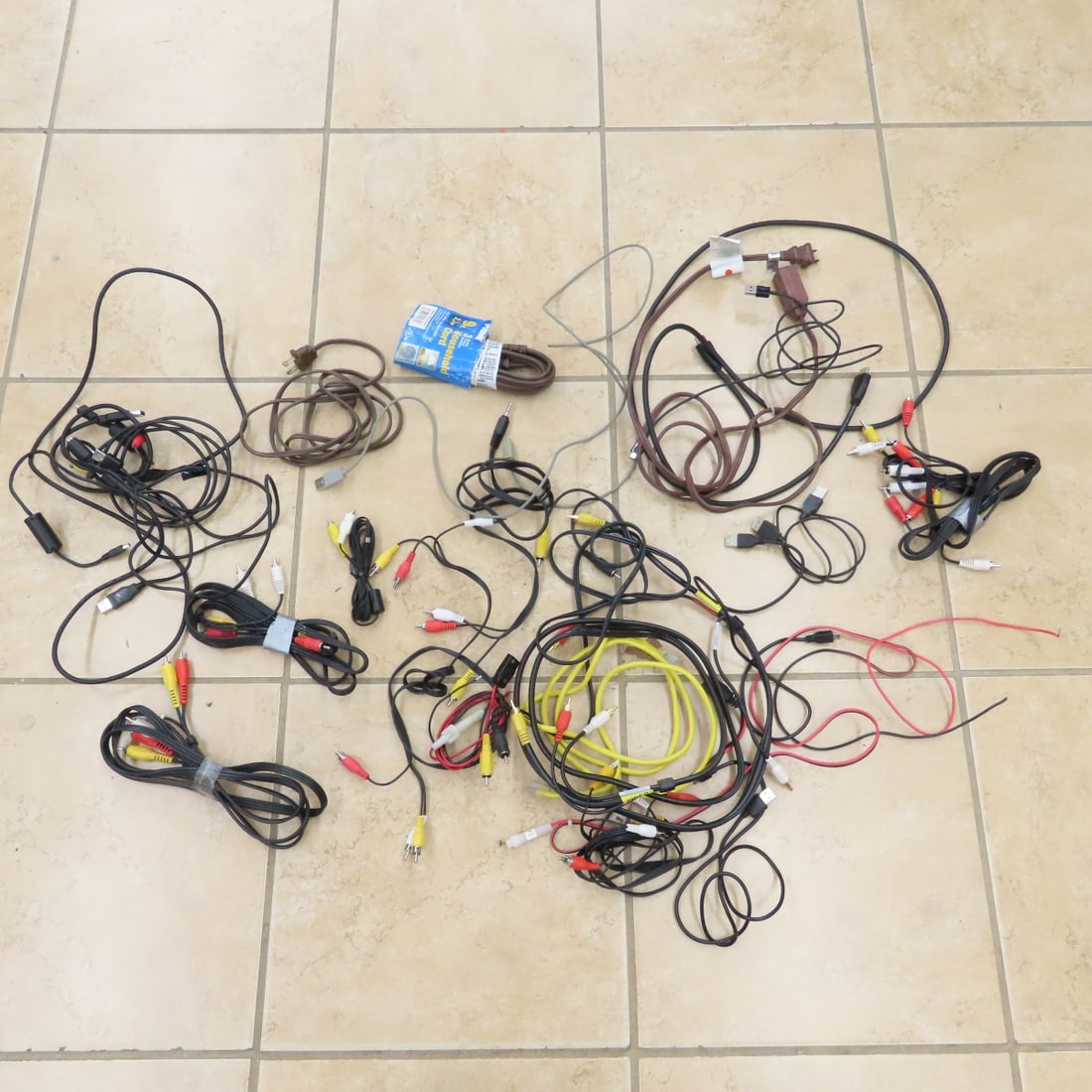 Vintage Cobra CB Radios, Antenna, Cords & Cables - 17