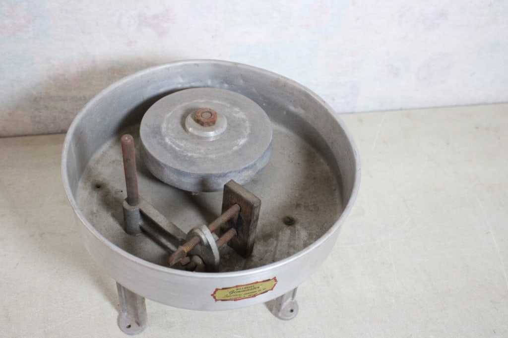 Hillquist Gem Master Lapidary Polisher/Cutter - 3