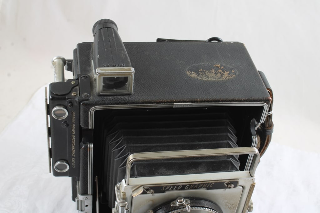 Graflex Graphic Speed 4x5 View Camera with - 5