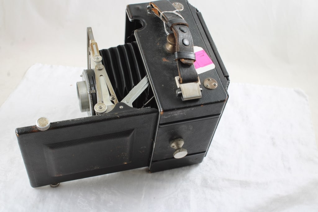 Graflex Graphic Speed 4x5 View Camera with - 6