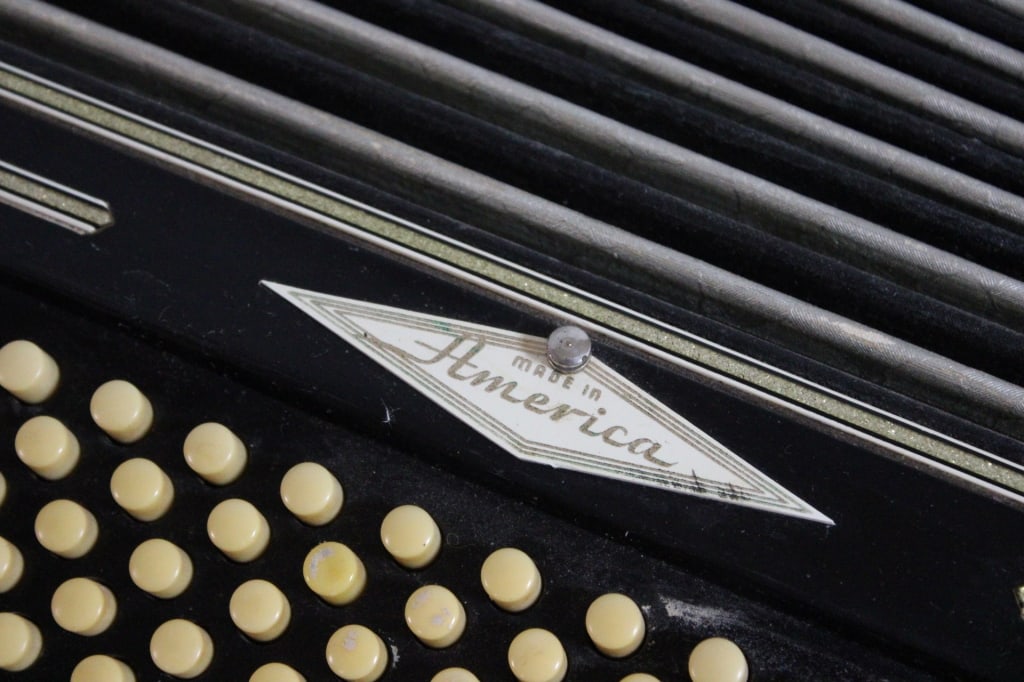Wurlitzer Accordion Made in America - 3