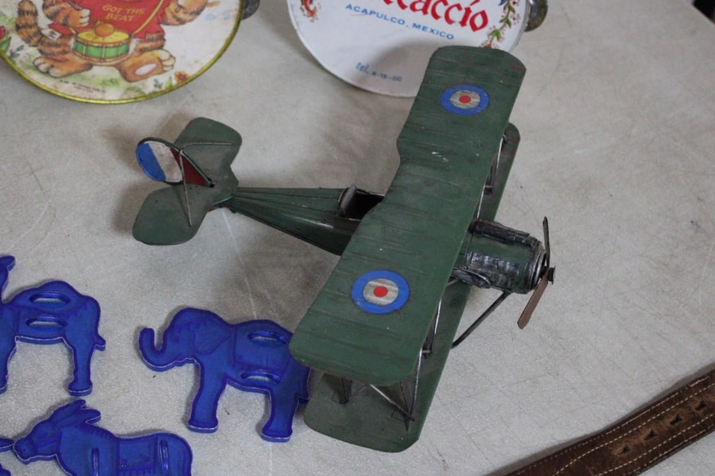 Tin Bi-Plane & Other Vintage Toys - 7