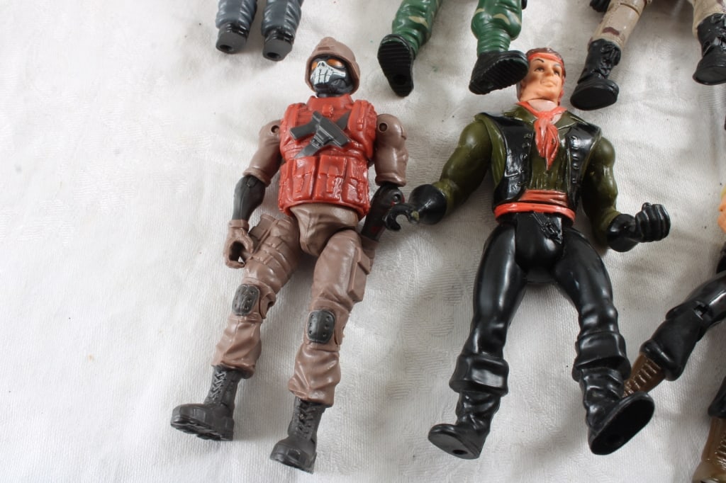 7 Action Figures 4"-5" - 2