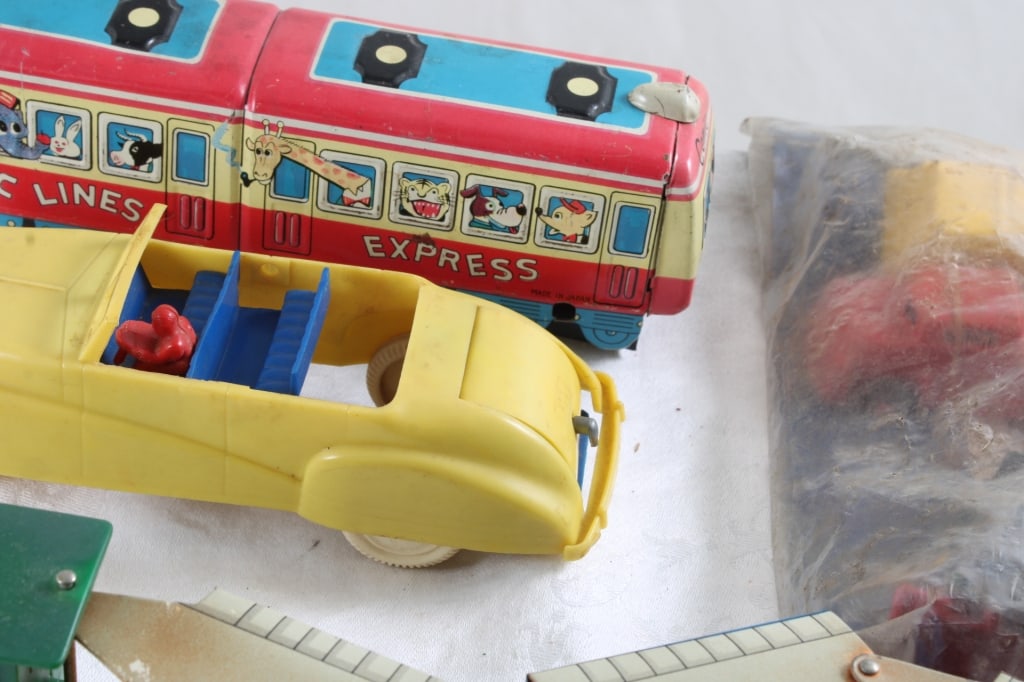 Mid-Century Toys Lot - 6