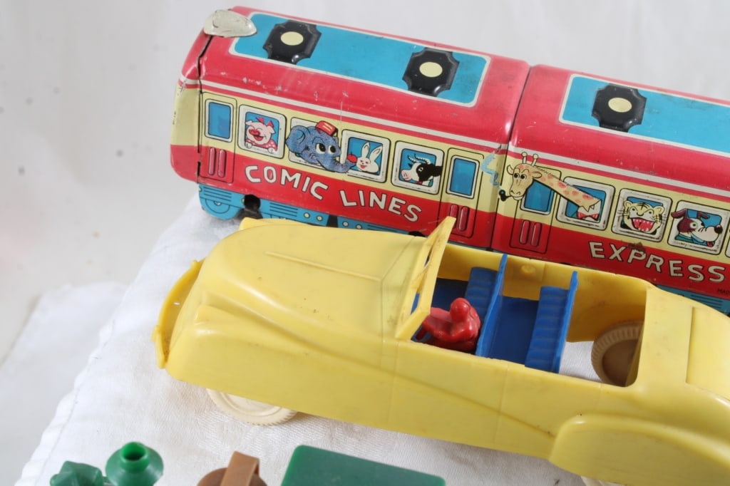 Mid-Century Toys Lot - 7