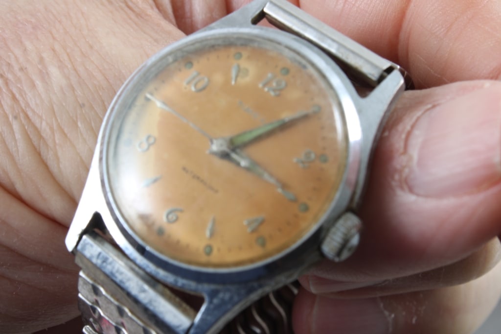 2 Vintage Wristwatches 17J Bulova & Timex Both Wor - 10