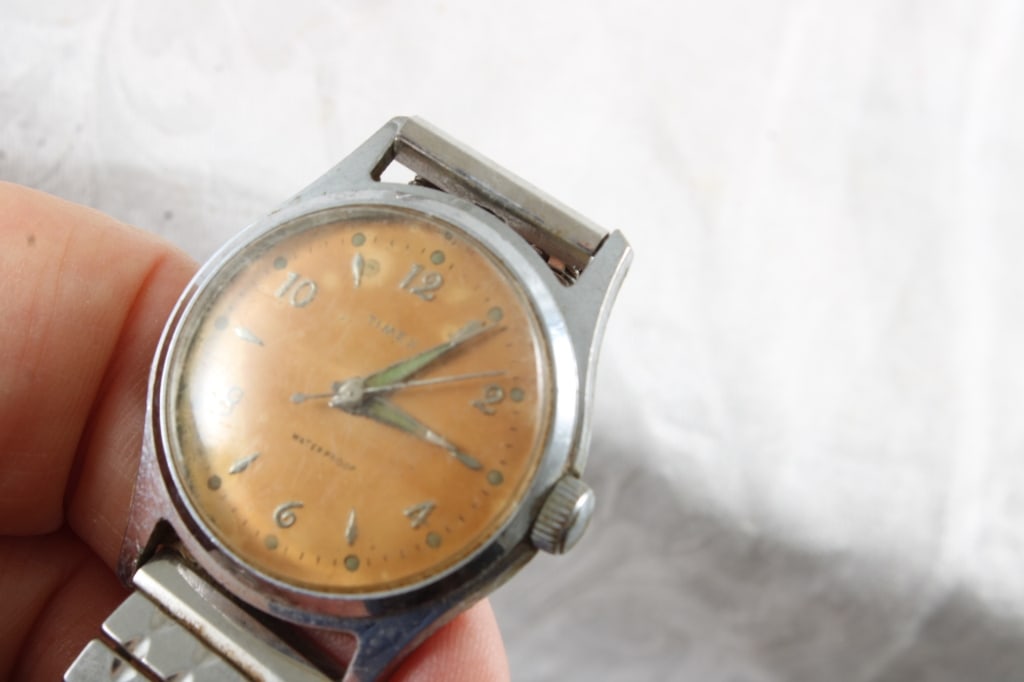2 Vintage Wristwatches 17J Bulova & Timex Both Wor - 12