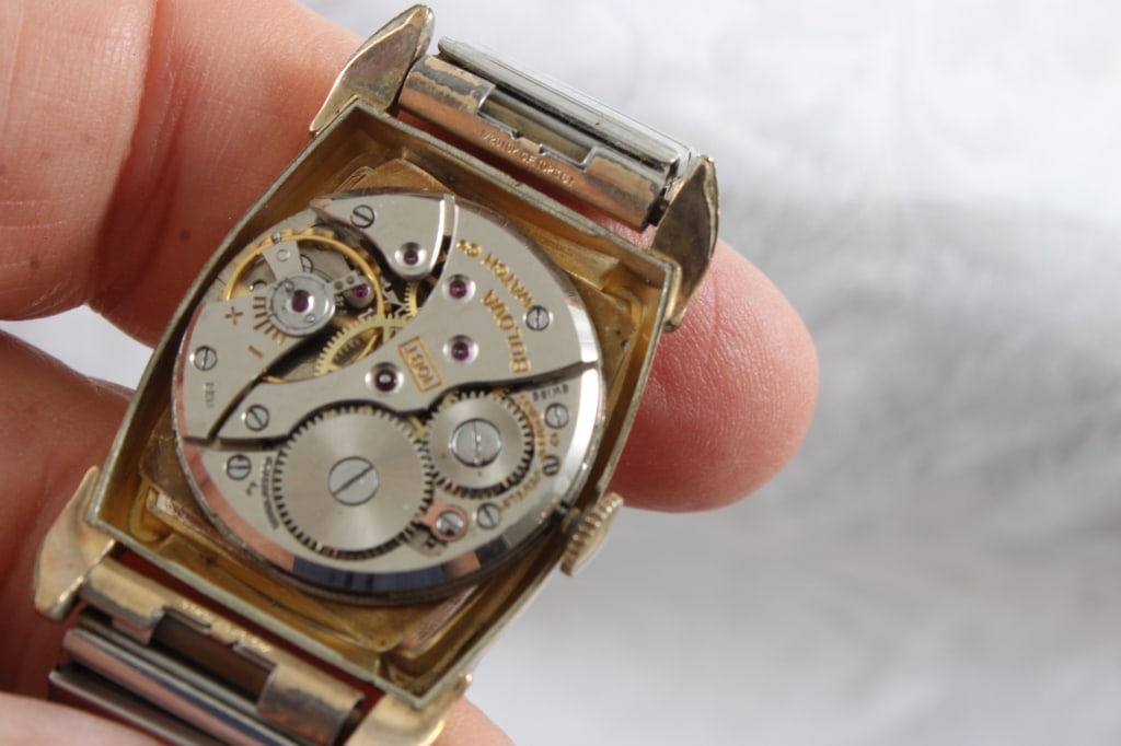 2 Vintage Wristwatches 17J Bulova & Timex Both Wor - 7