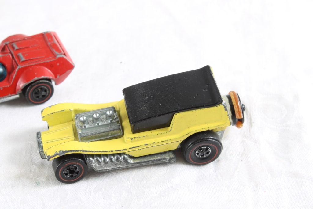 Hot Wheel Redline Bug Eye & Revvers Cars - 2