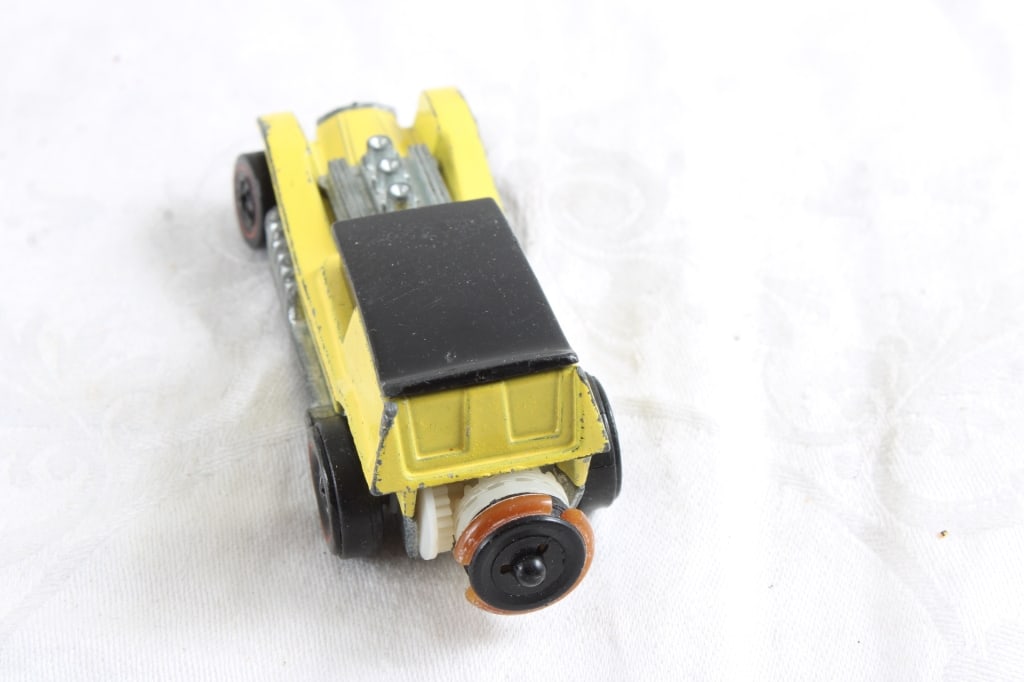 Hot Wheel Redline Bug Eye & Revvers Cars - 3
